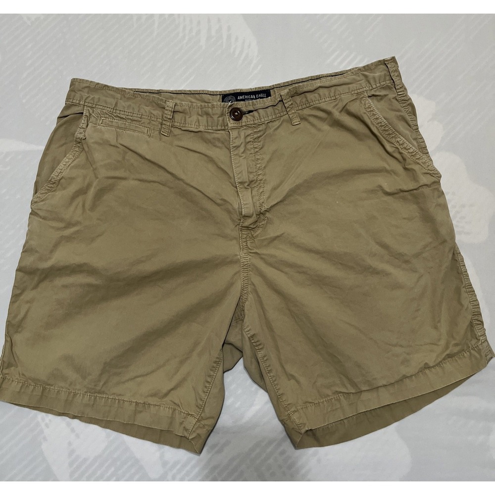 American Eagle Outfitters Prep Shorts Mens Size 40 Khaki Tan Classic Flat Front
